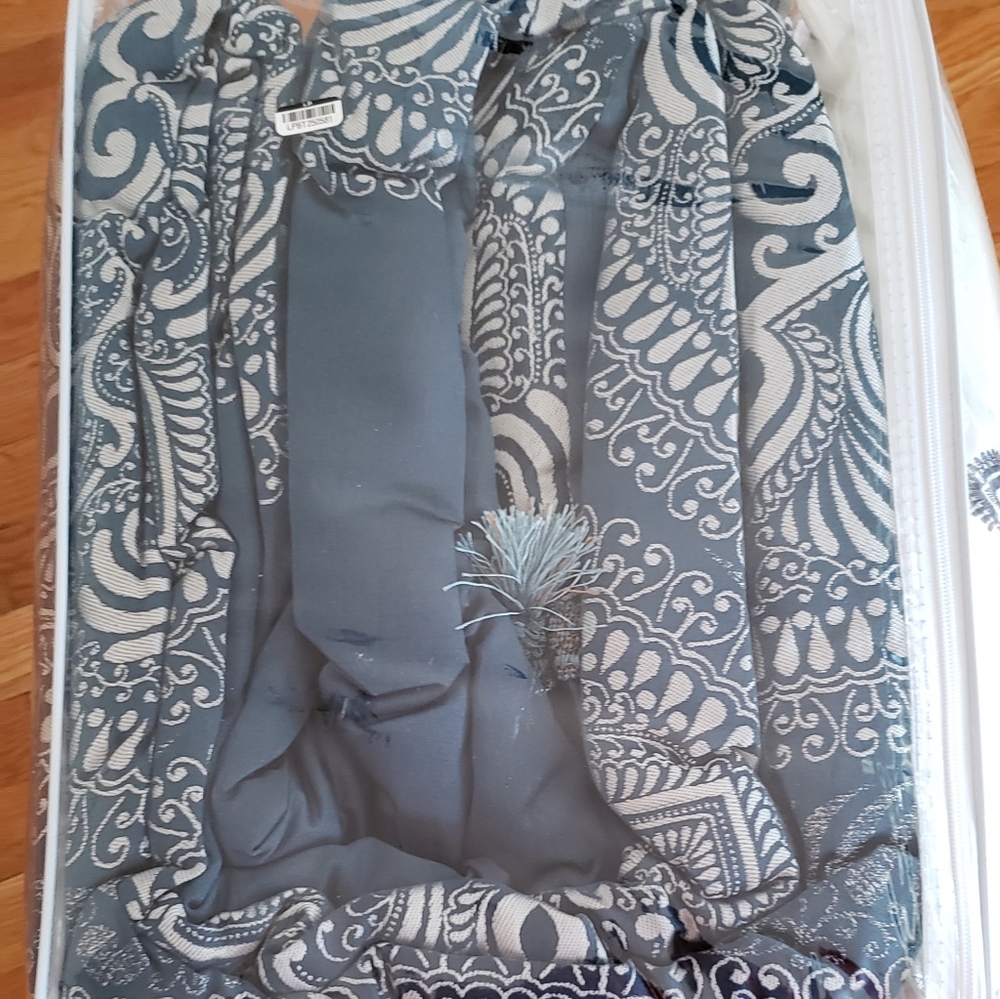 Bed set - Picture 2 of 4